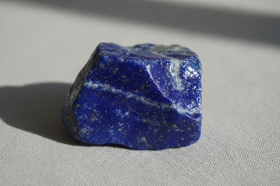 Ghid complet lapis lazuli proprietati și beneficii