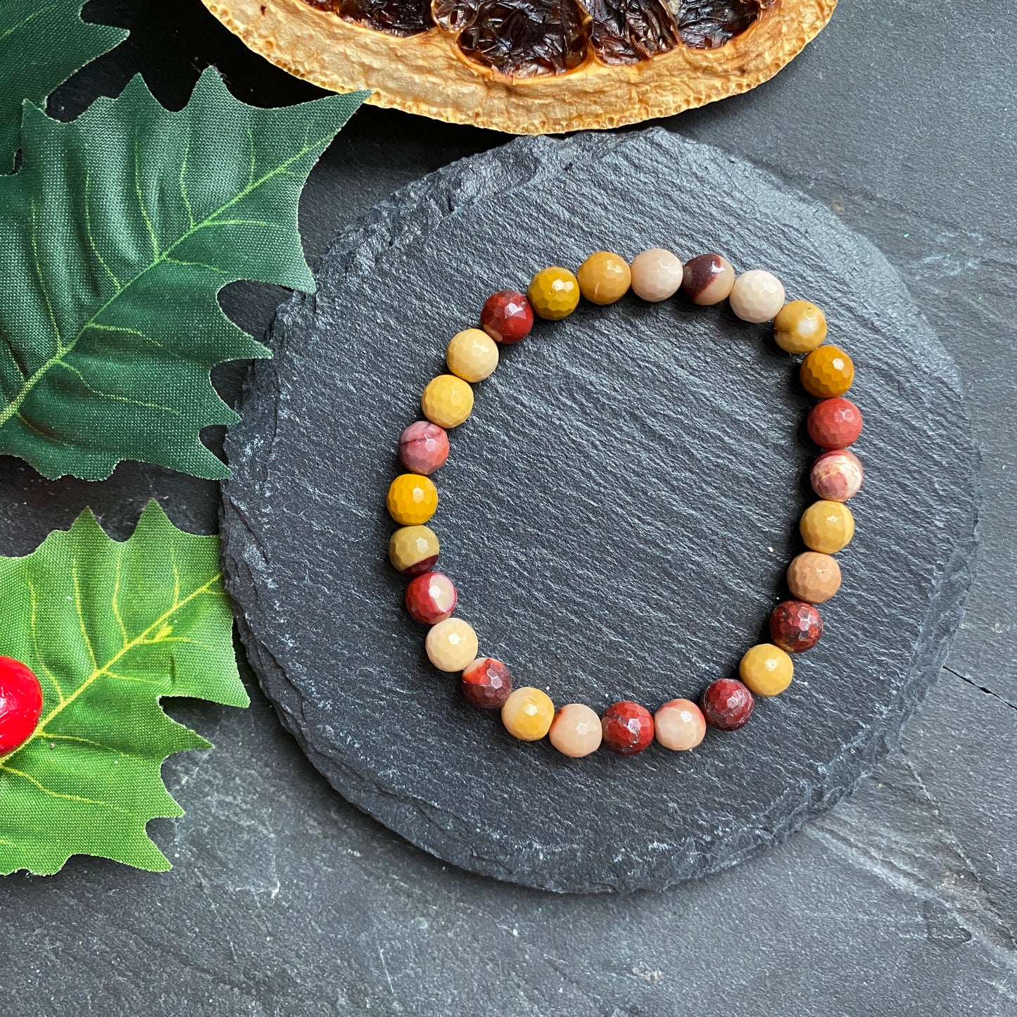 Enthusiasm - Mookaite Jasper and Lava stone - bratara difuzor cu cristale naturale