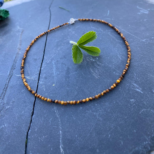 Power & courage - Ochi de Tigru - choker cu cristale naturale si argint